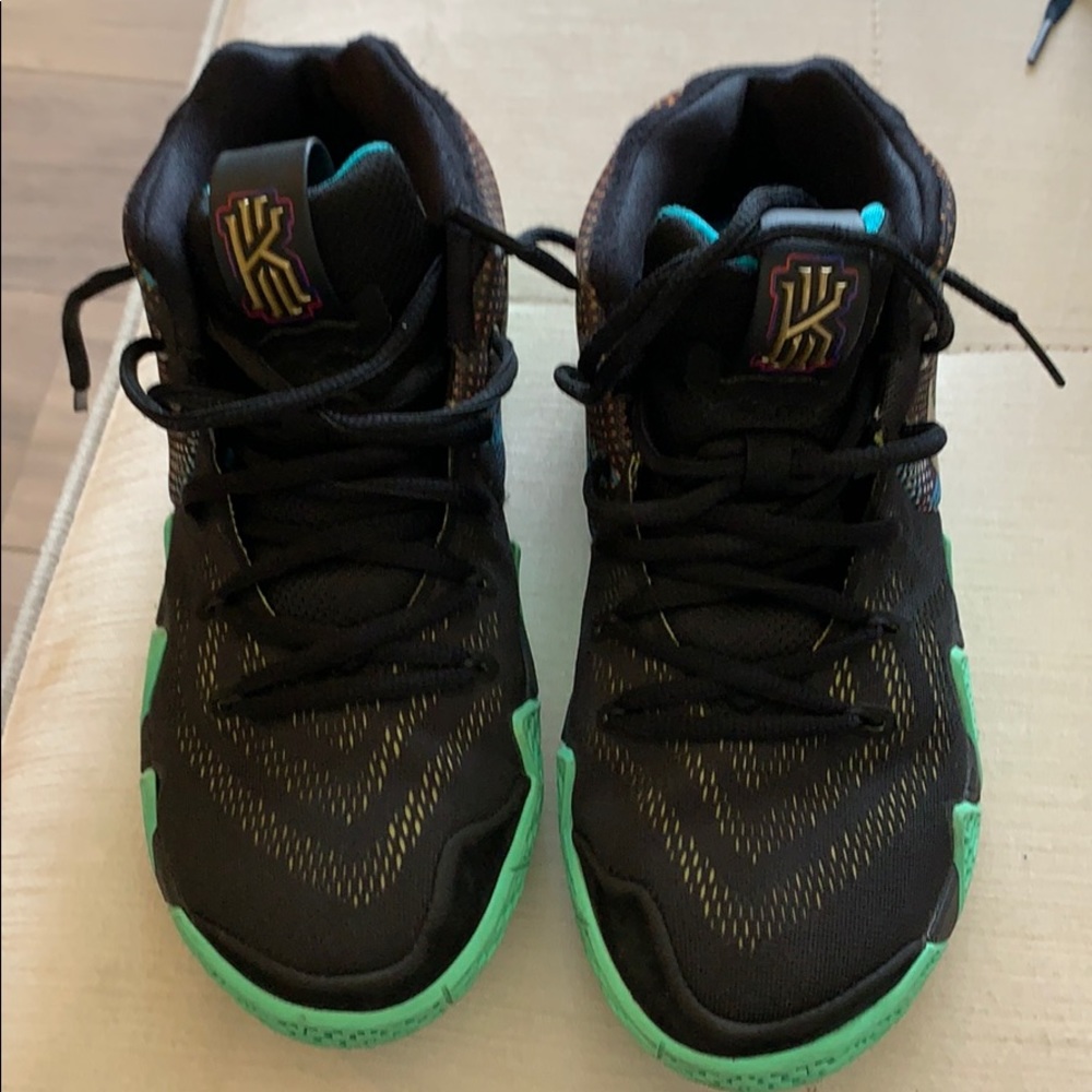 Nike Kyrie Irving 4’s